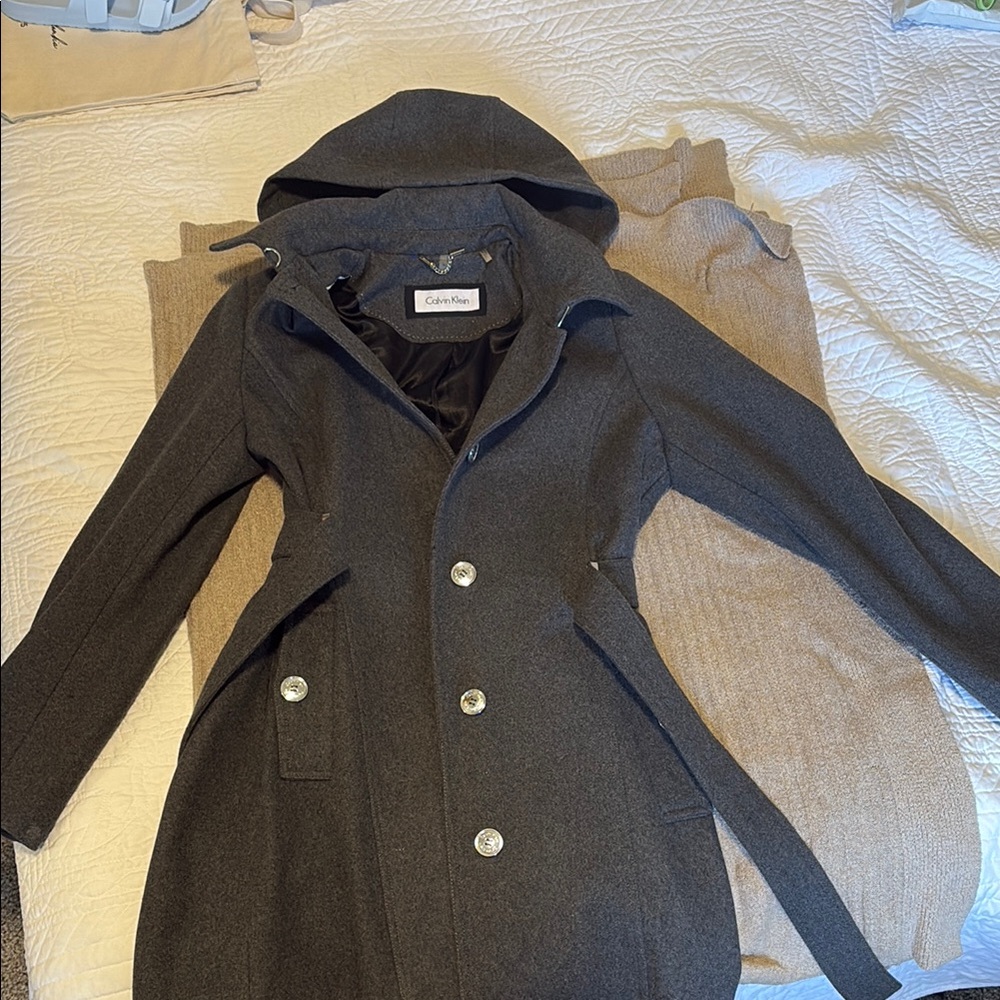 Calvin Klein Gray Trench Coat with Wide Collar